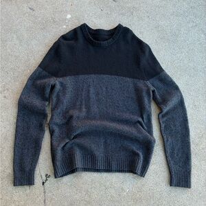 Men's Black and Gray Sweater